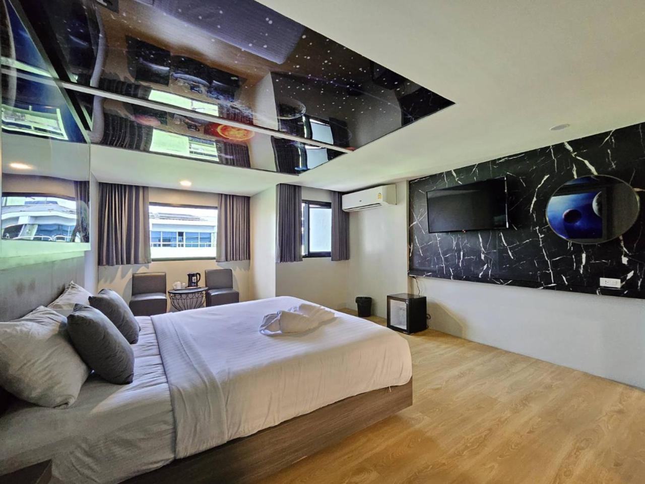 Oscar Palace Hotel & Wellness Center Ban Khlong Phruan Bagian luar foto